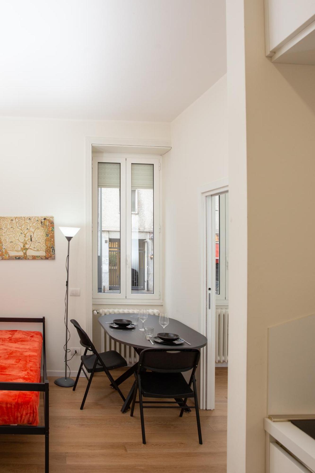 Klimt Central Station - Two Room Apartment ミラノ エクステリア 写真